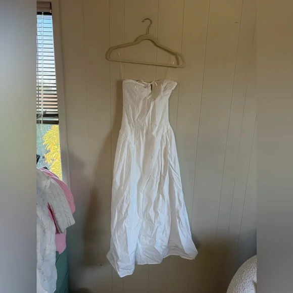 Peppermayo Elegant White Strapless Maxi Dress - Picture 4 of 6